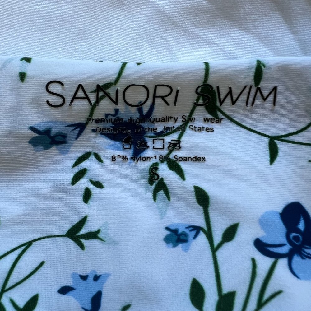 SOLD!! Sanori Swim Cheeky Bikini Set - Kaula White and Blue Flower Print, Small - Picture 7 of 11